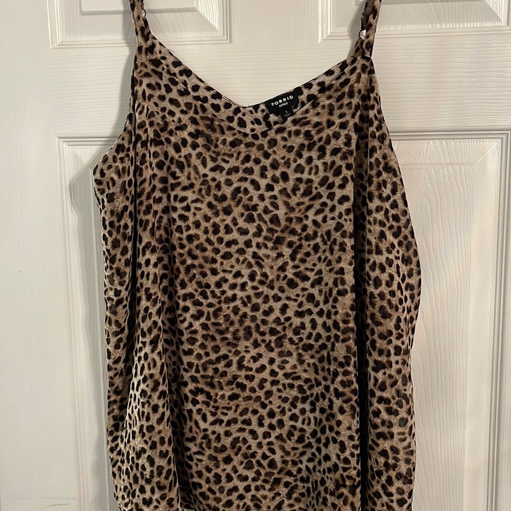Cami Leopard Print Like New